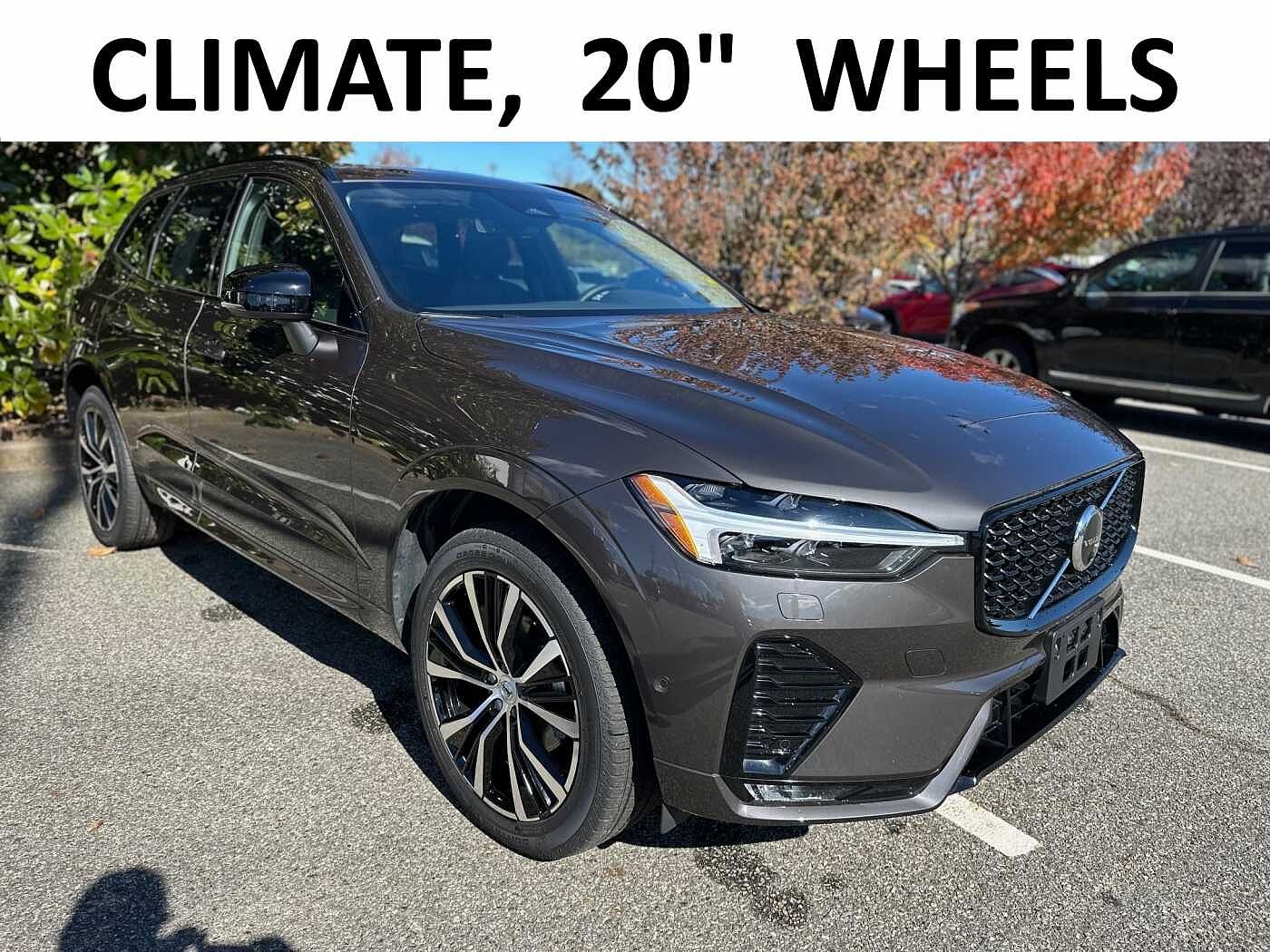 2025 Volvo XC60 B5 Plus Dark Theme