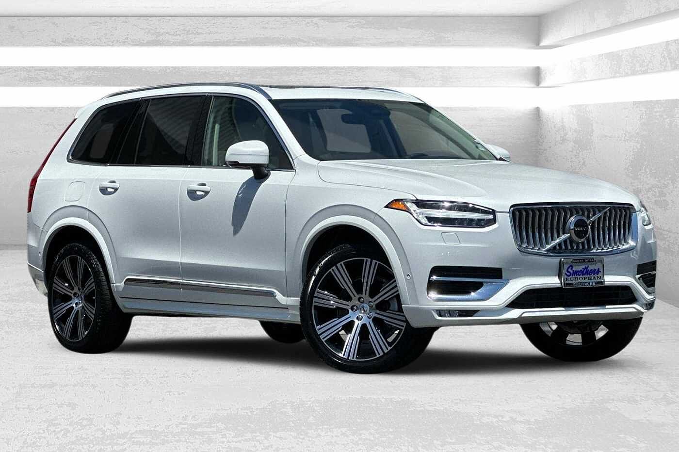 2025 Volvo XC90 B6 Plus Bright Theme 7P