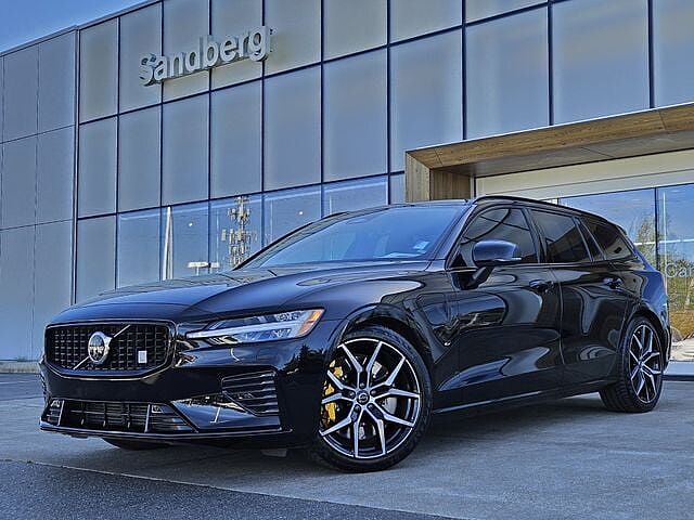 2024 Volvo V60 Recharge T8 Polestar Engineered