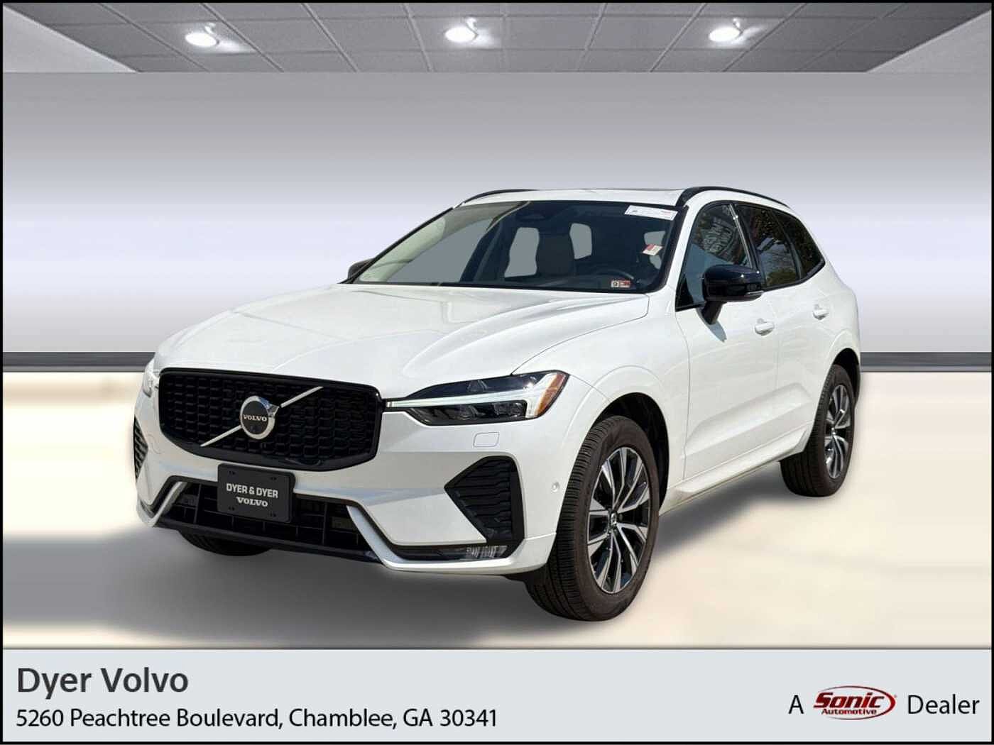 2024 Volvo XC60 B5 Plus Dark Theme