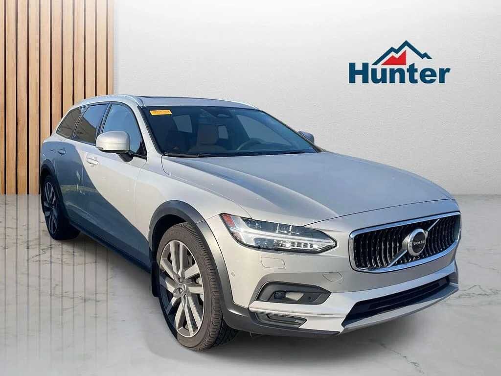 2023 Volvo V90 Cross Country B6 Ultimate