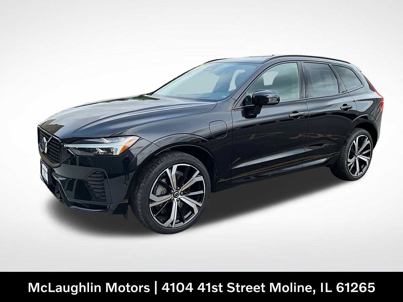 2024 Volvo XC60 Recharge T8 Ultimate Dark Theme