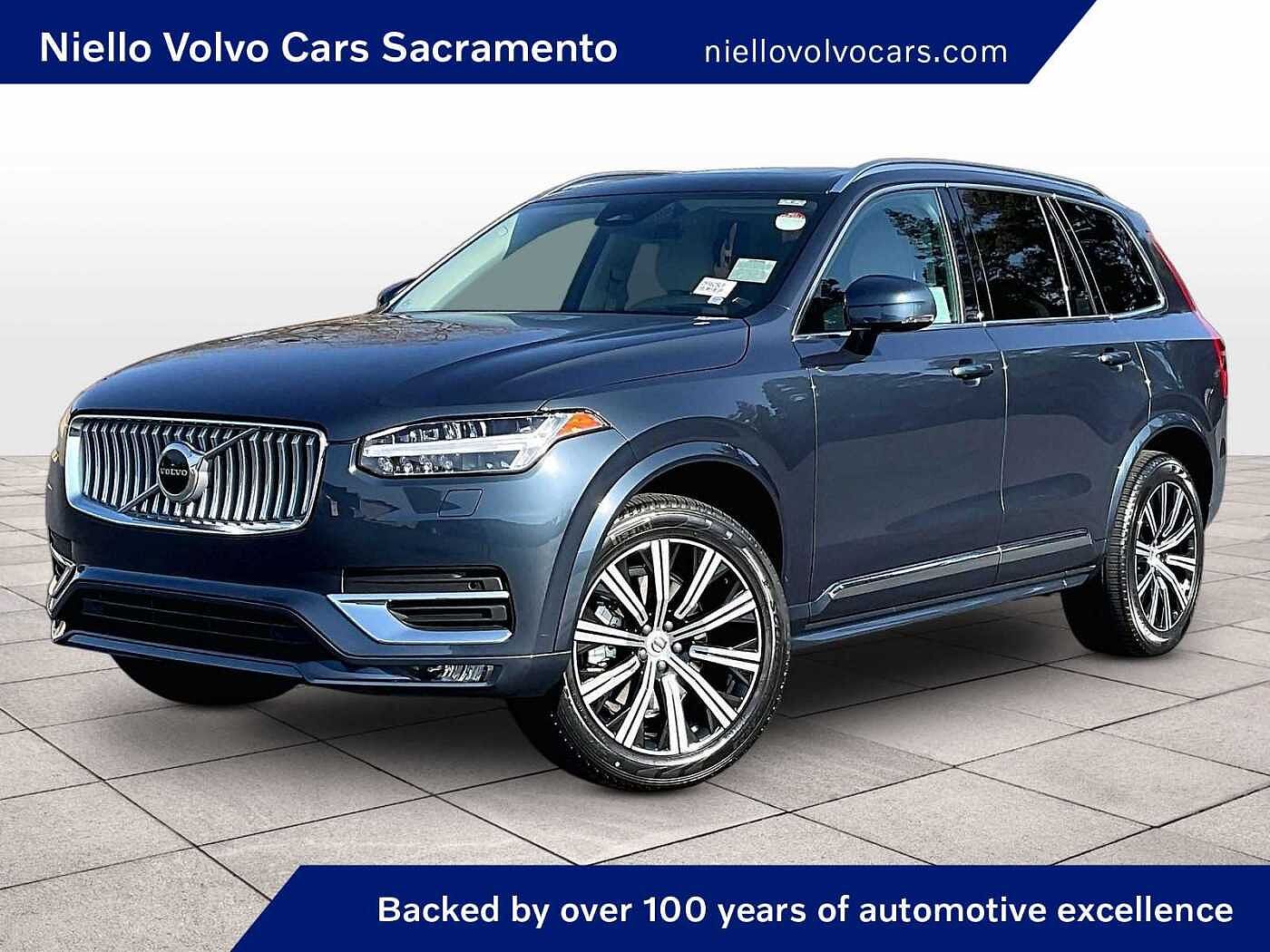 2025 Volvo XC90 B6 Core Bright Theme