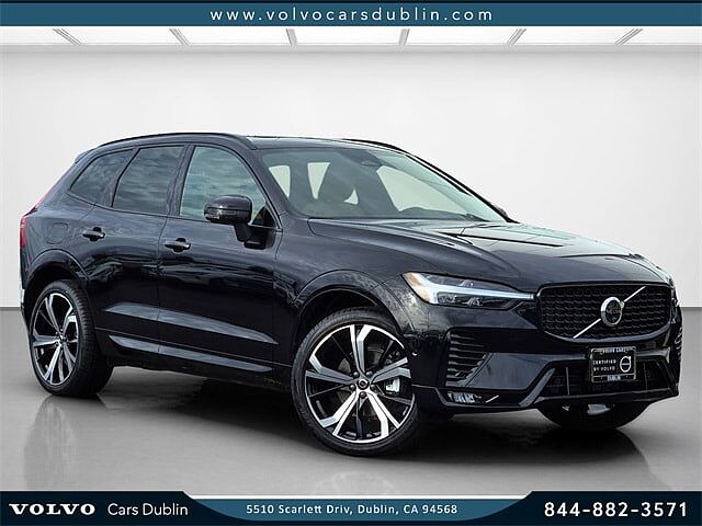 2025 Volvo XC60 B5 Ultra Dark Theme