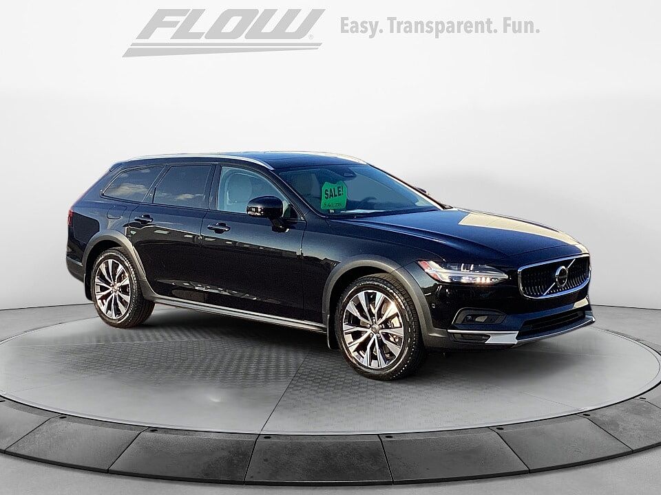 2023 Volvo V90 Cross Country B6 Plus